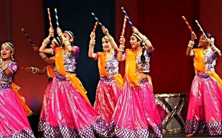 Dandiya Kolatam